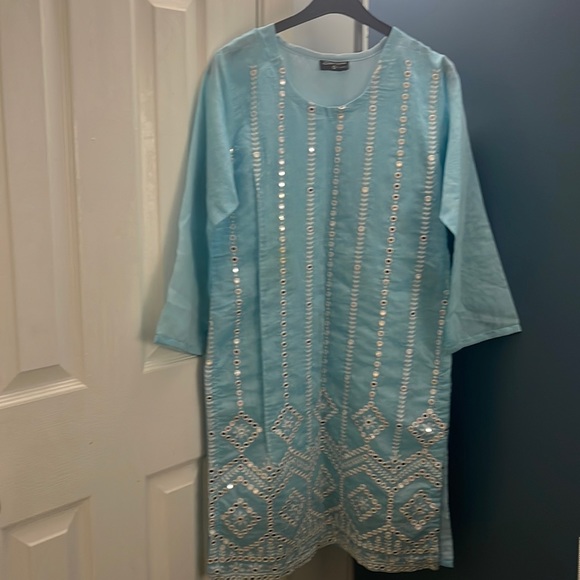 Women kurta - Picture 1 of 4